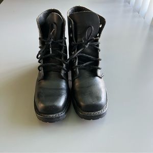 Rare Vintage Frye Sabrina Boots